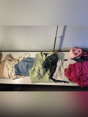 BUNDLE OF 7 TOPS Size S
